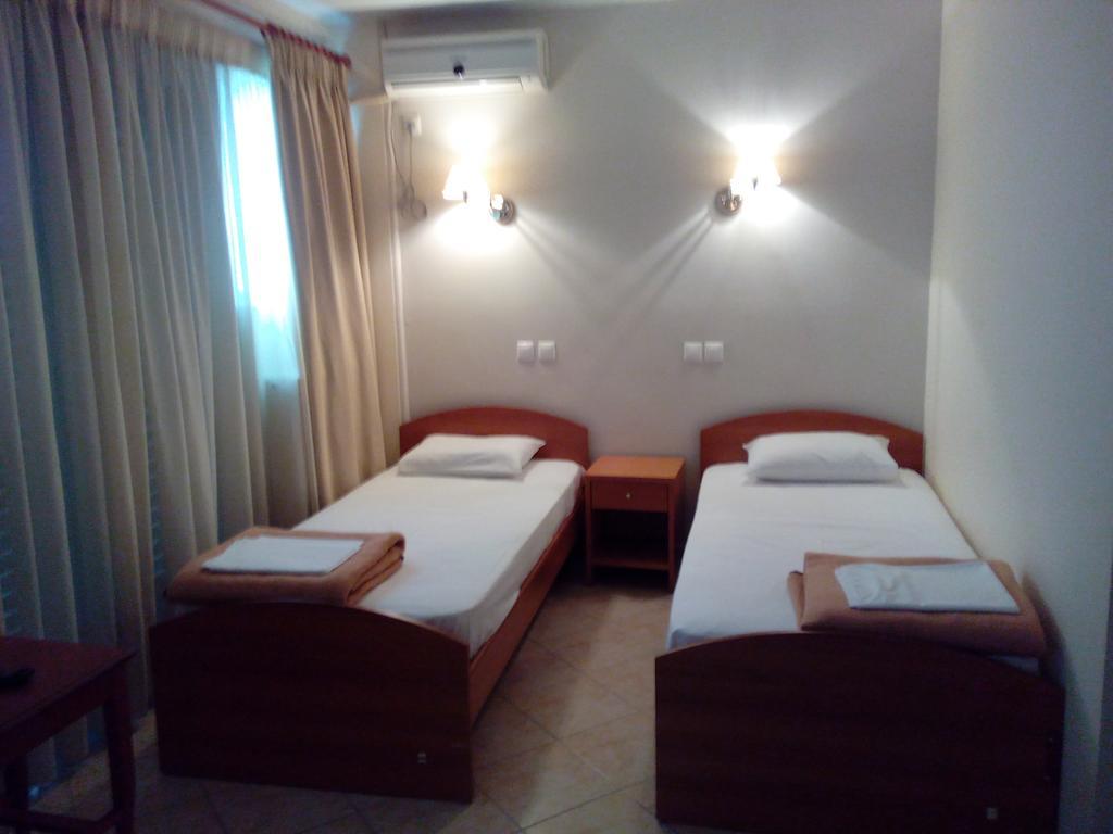 Cybele Guest Accommodation Atenas Exterior foto