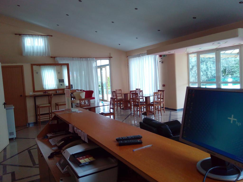 Cybele Guest Accommodation Atenas Exterior foto